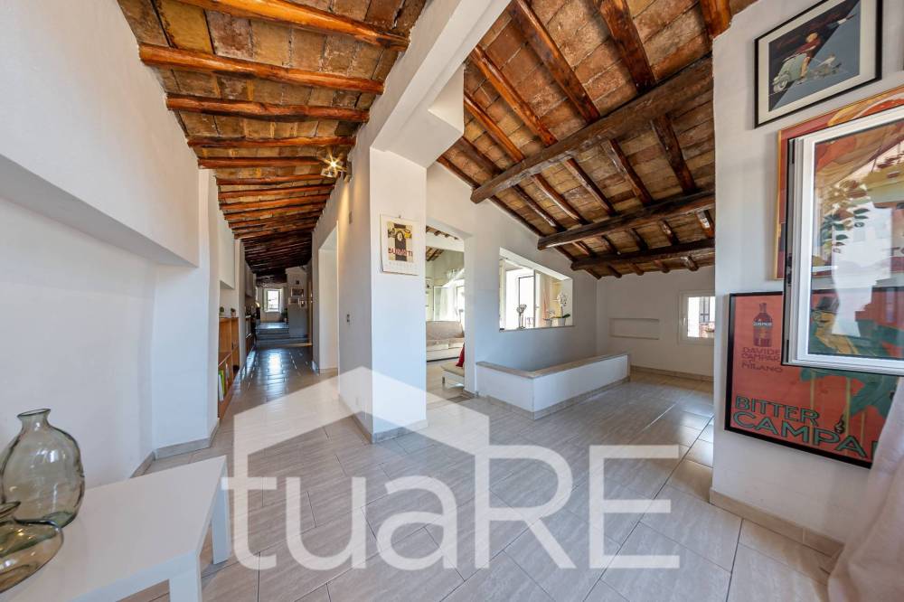 appartamento in vendita a Roma in zona Trastevere