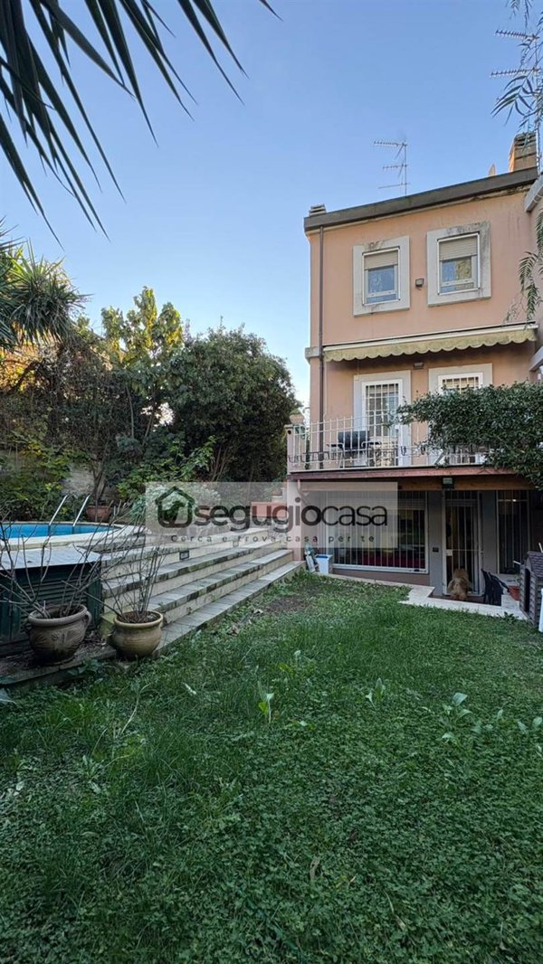 casa indipendente in vendita a Roma in zona Tor di Quinto