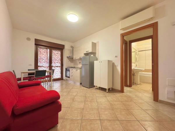 appartamento in vendita a Roma in zona Case Rosse