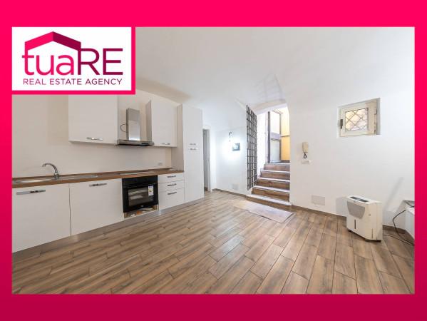 appartamento in vendita a Roma in zona Appio Latino