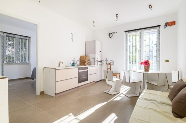 appartamento in vendita a Roma in zona Ostiense