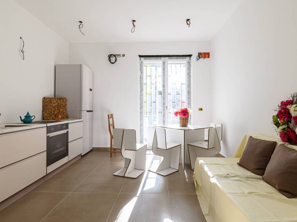 appartamento in vendita a Roma in zona Ostiense