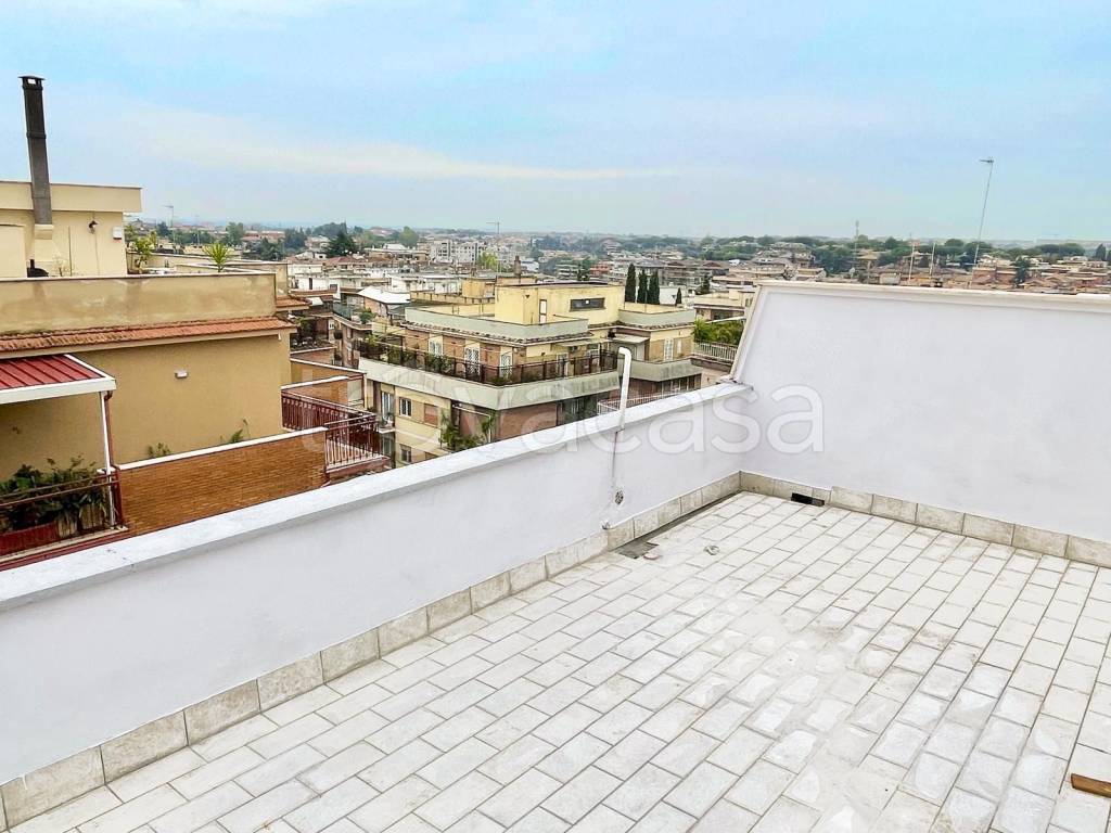 appartamento in vendita a Roma in zona Gianicolense