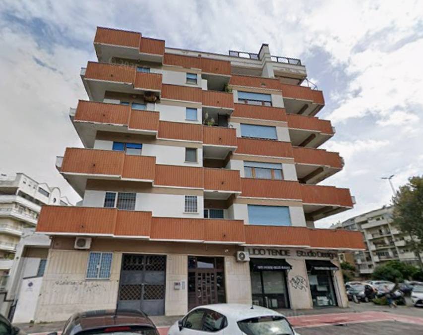 appartamento in vendita a Roma in zona Ostia