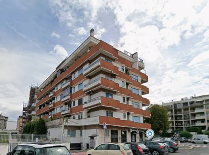 appartamento in vendita a Roma in zona Ostia