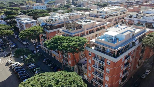 appartamento in vendita a Roma in zona Ostia