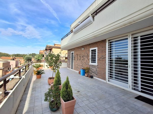 appartamento in vendita a Roma in zona Palmarola
