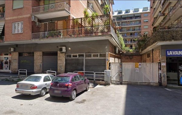 appartamento in vendita a Roma in zona Tuscolano