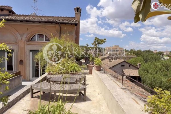 appartamento in vendita a Roma in zona Trastevere