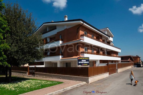 appartamento in vendita a Roma in zona Casal Morena