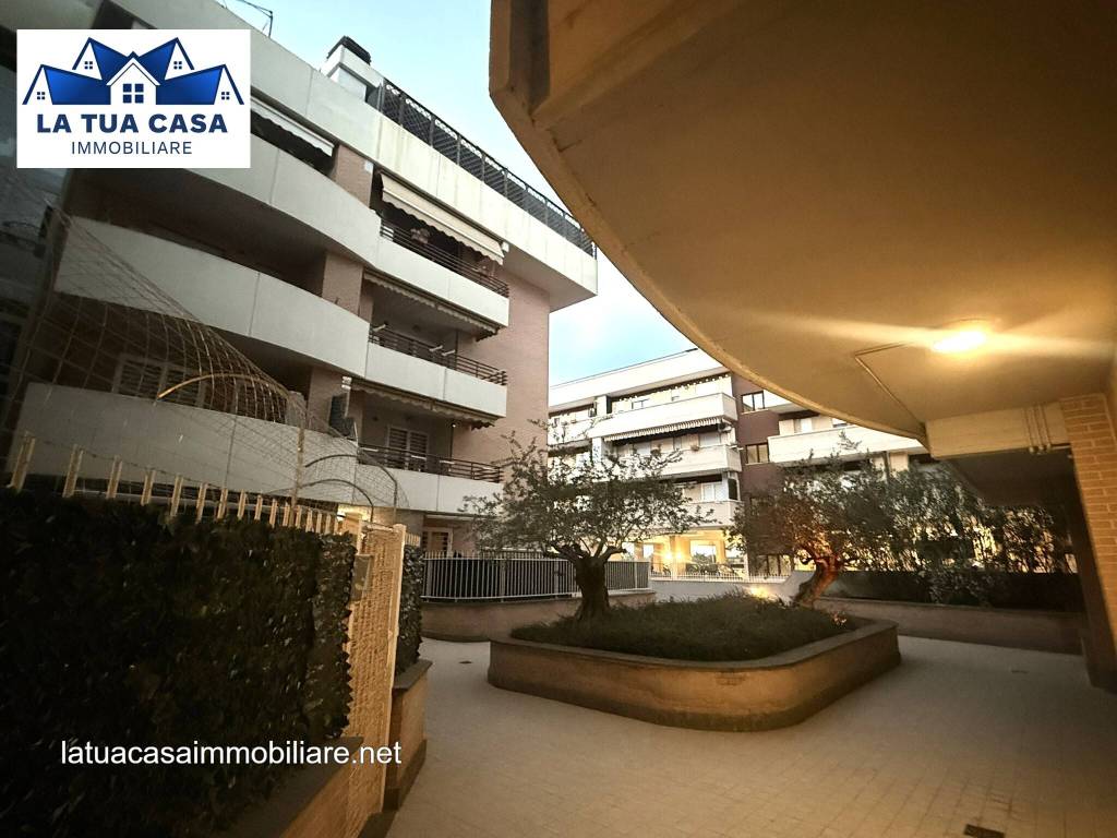 appartamento in vendita a Roma