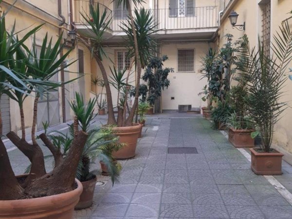 locale commerciale in vendita a Roma in zona Salario