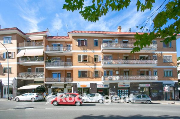 negozio in vendita a Roma in zona Salario