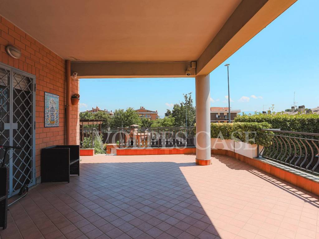 appartamento in vendita a Roma in zona Borghesiana