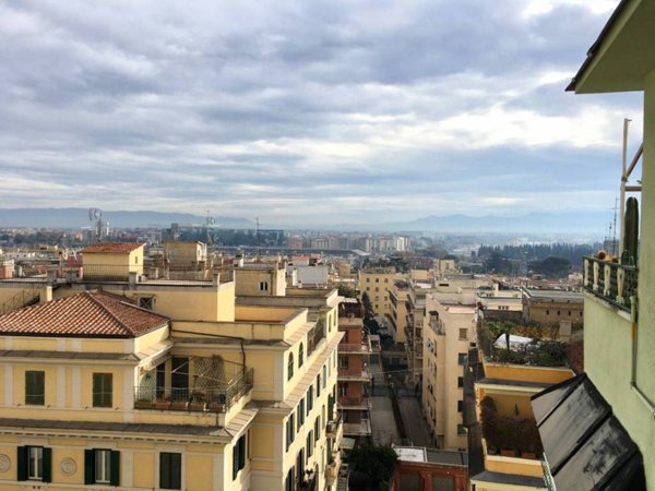 appartamento in vendita a Roma in zona Nomentano