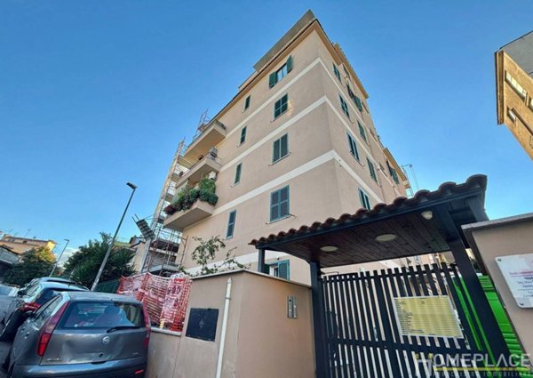 appartamento in vendita a Roma in zona Torre Maura