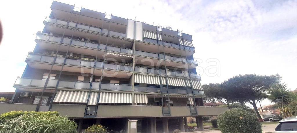 appartamento in vendita a Roma in zona Dragona/Bagnoletto