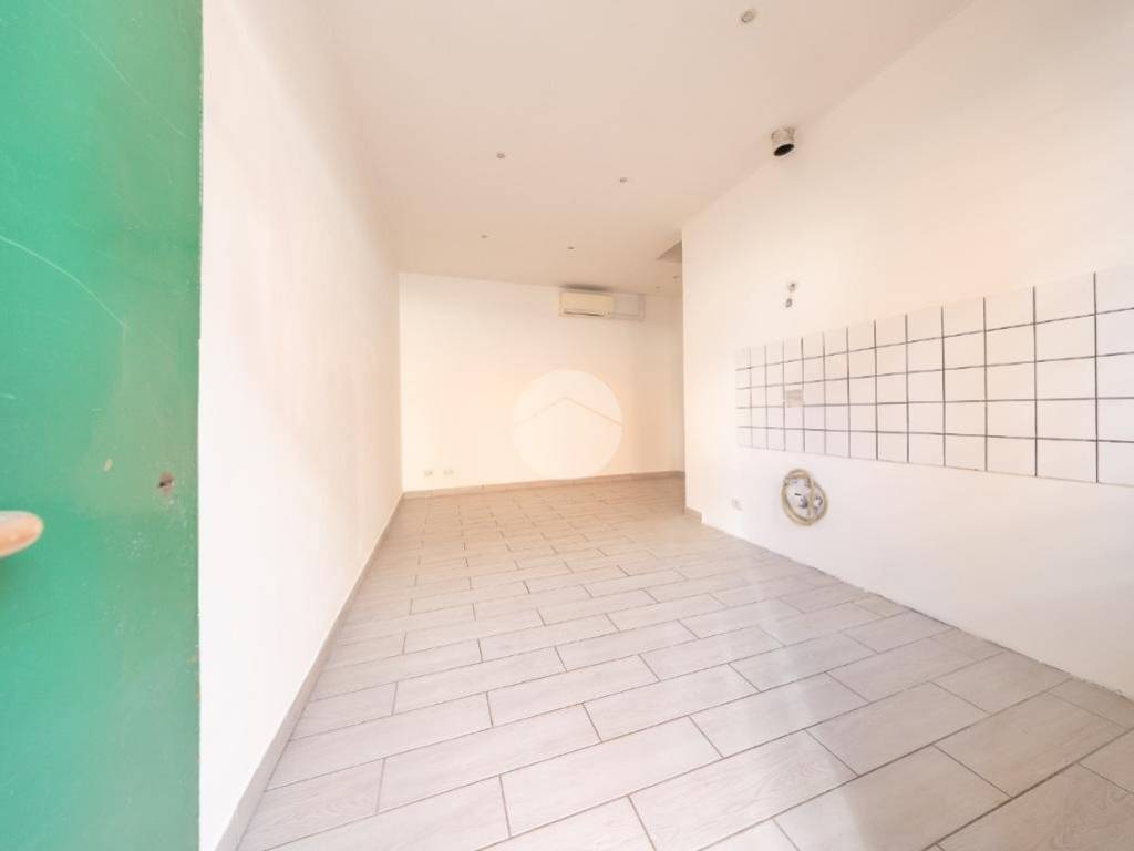 appartamento in vendita a Roma in zona Appio Pignatelli