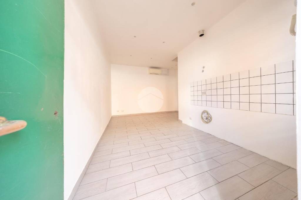 appartamento in vendita a Roma in zona Appio Pignatelli