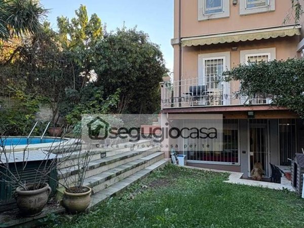 casa indipendente in vendita a Roma in zona Tor di Quinto