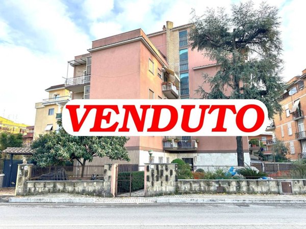 appartamento in vendita a Roma in zona Torre Maura