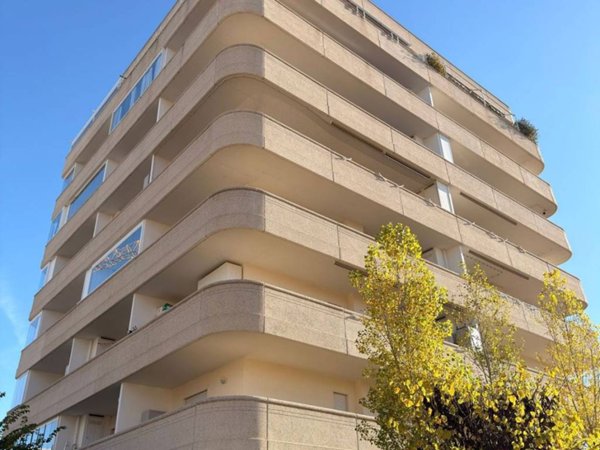 appartamento in vendita a Roma in zona Fonte Laurentina