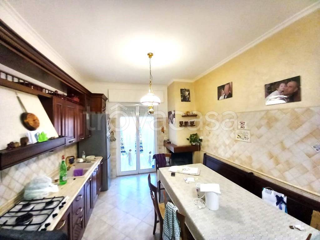 appartamento in vendita a Roma in zona Finocchio