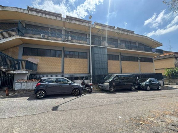 intera palazzina in vendita a Roma in zona Massimina/Casal Lumbroso