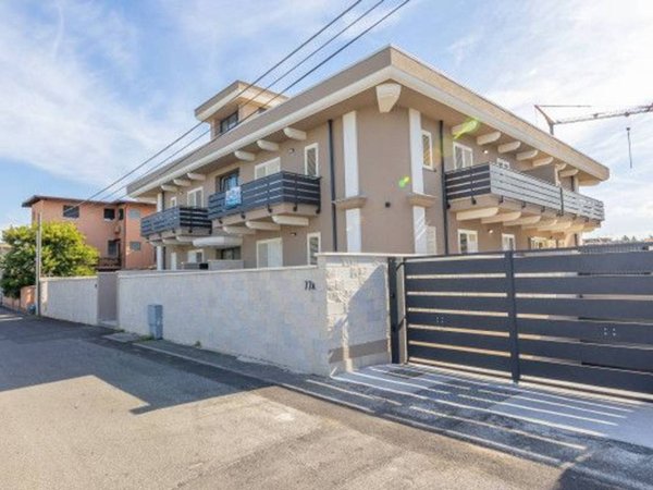 appartamento in vendita a Roma in zona Borghesiana