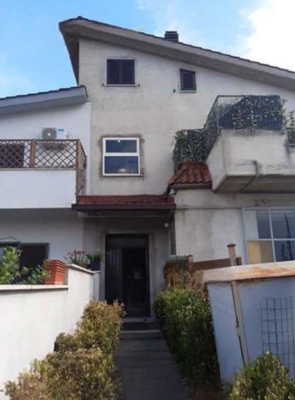 appartamento in vendita a Roma in zona Castel di Leva