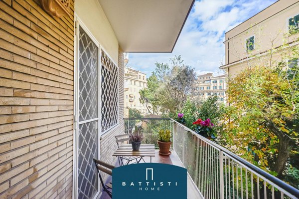 appartamento in vendita a Roma in zona Appio Latino