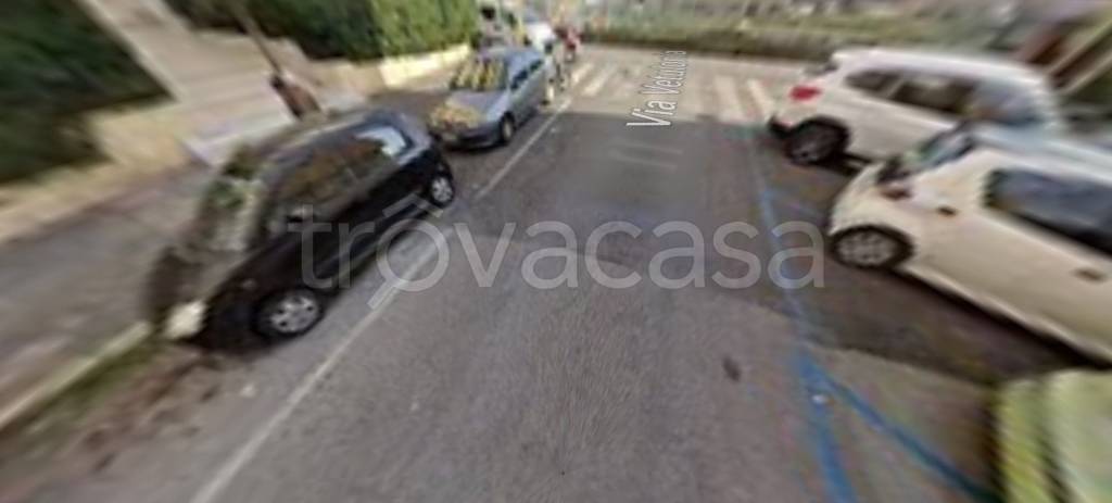 appartamento in vendita a Roma in zona Appio Latino