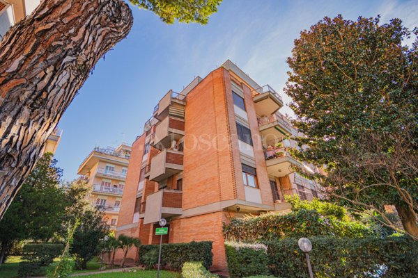appartamento in vendita a Roma in zona Gianicolense
