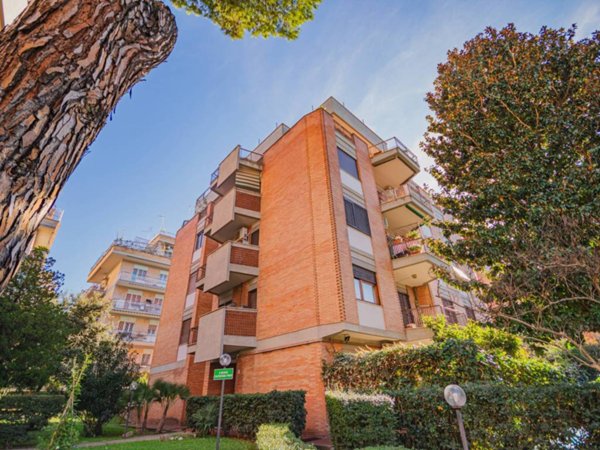 appartamento in vendita a Roma in zona Gianicolense
