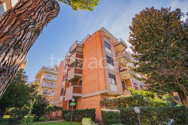 appartamento in vendita a Roma in zona Gianicolense