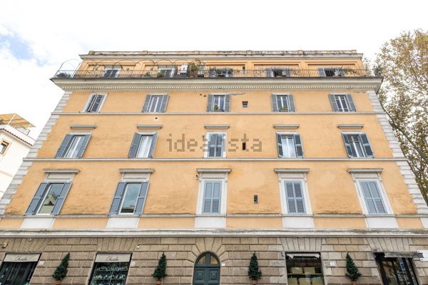appartamento in vendita a Roma in zona Della Vittoria