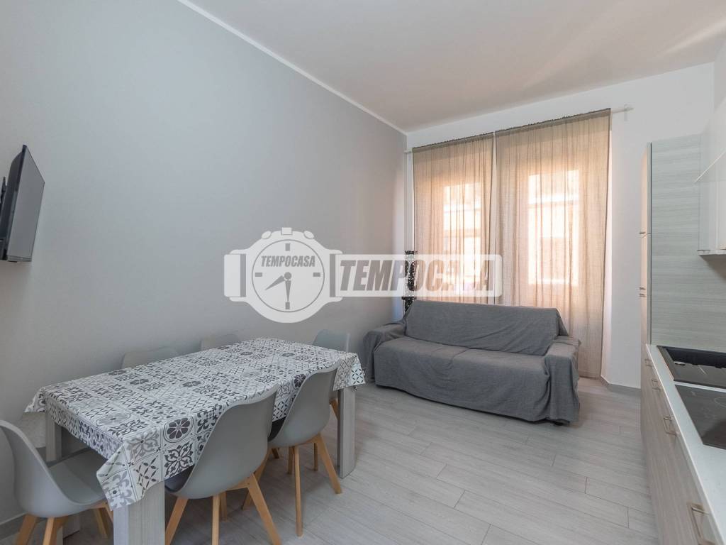 appartamento in vendita a Roma in zona Cinecittà