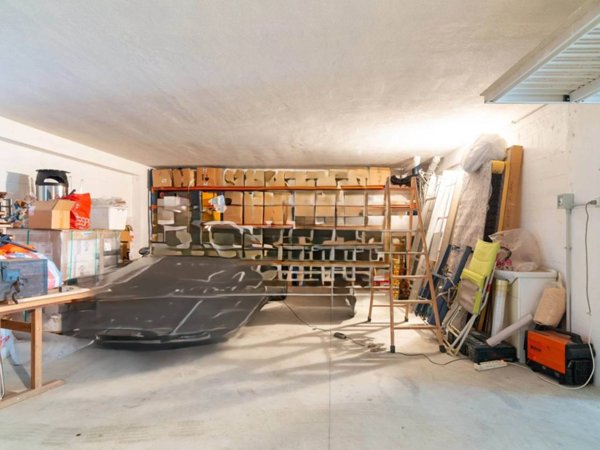 appartamento in vendita a Roma in zona Valle Muricana