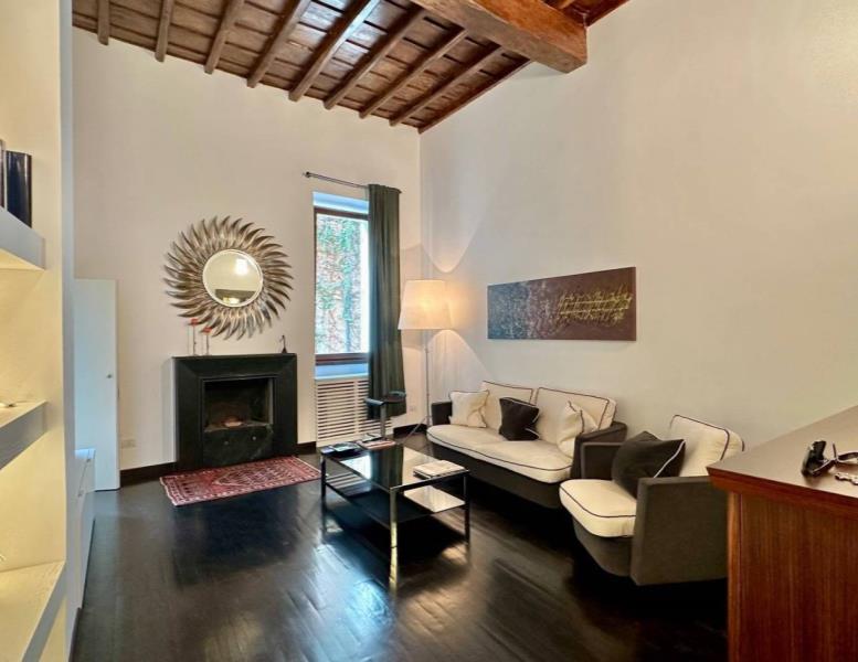 appartamento in vendita a Roma in zona Rione di Ponte