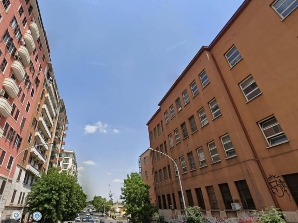 appartamento in vendita a Roma in zona Tuscolano