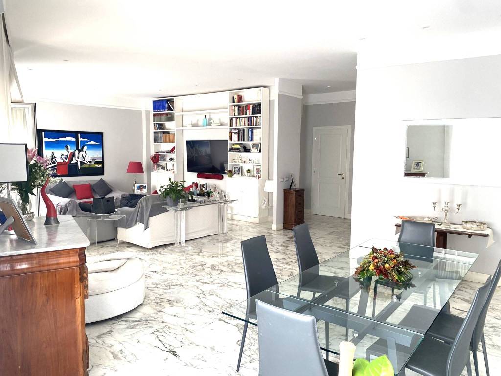 appartamento in vendita a Roma in zona Tor di Quinto