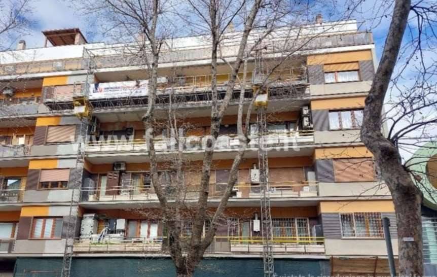 appartamento in vendita a Roma in zona Ostia