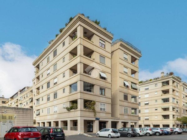 appartamento in vendita a Roma in zona Torrino