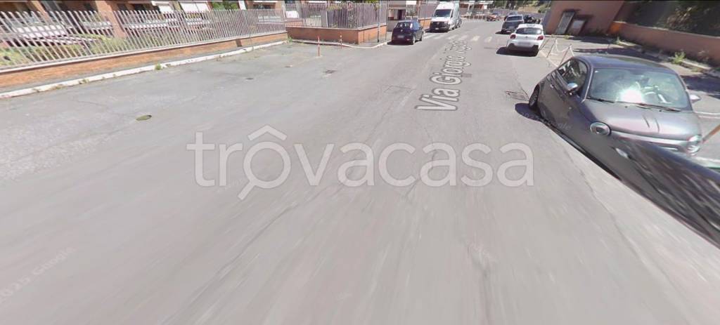 appartamento in vendita a Roma in zona Ostiense