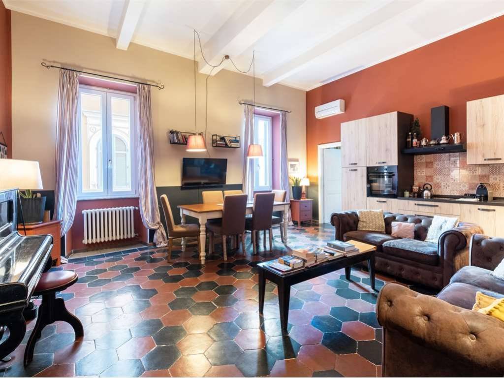 appartamento in vendita a Roma in zona Rione Regola