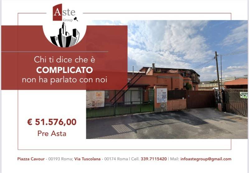 negozio in vendita a Roma in zona Casal Morena