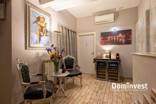 negozio in vendita a Roma in zona Rione Monti/Campitelli