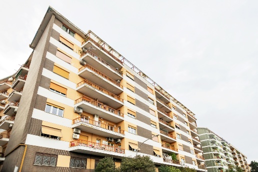 appartamento in vendita a Roma in zona Tuscolano