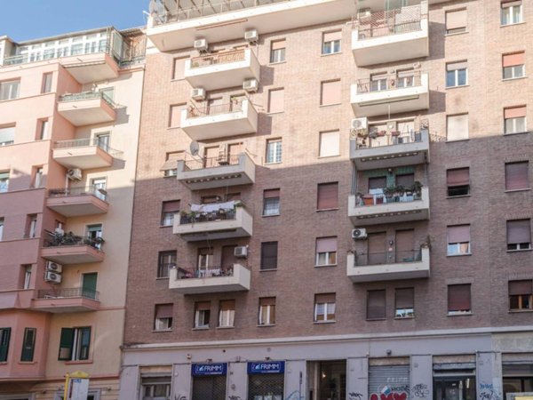 appartamento in vendita a Roma in zona Ostiense