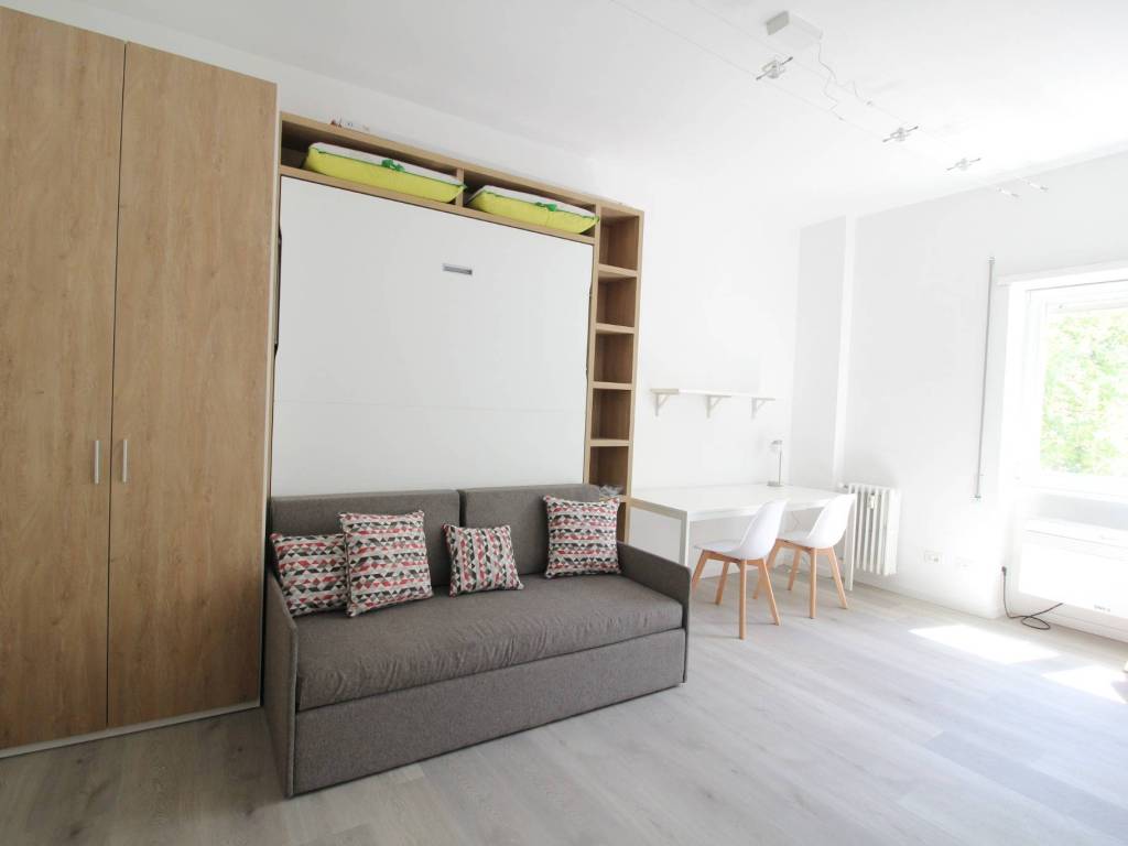 appartamento in vendita a Roma in zona Cinecittà